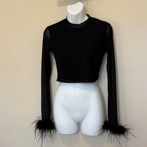 Stylish Black Feather Cuff Crop Top